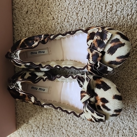 Miu Miu Leapord Calf Hair Flats NWT - Picture 3 of 4